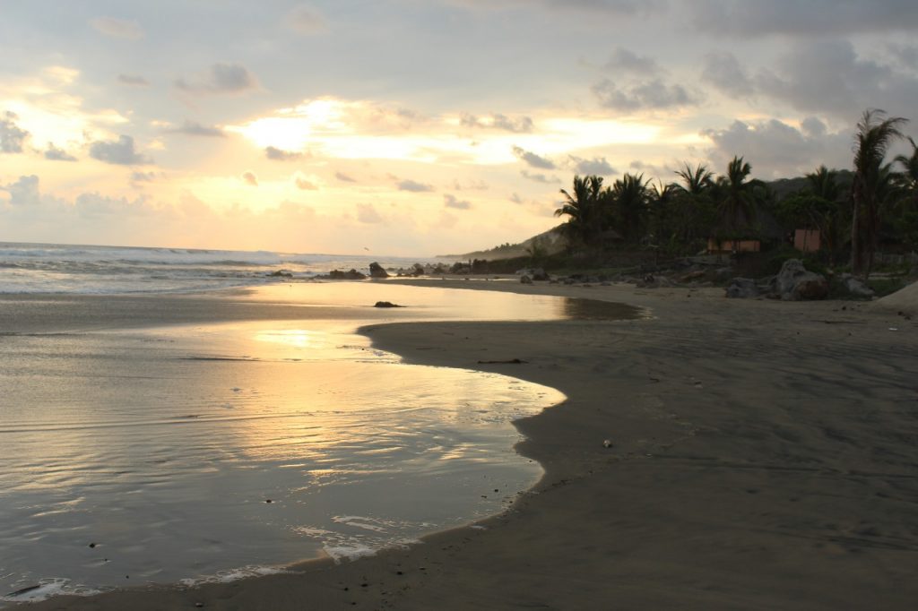 discover troncones saladita majahua mexico playa reservaciones hospedaje ixtapa guerrero travel near me booking hotel cheap hotel beach troncones